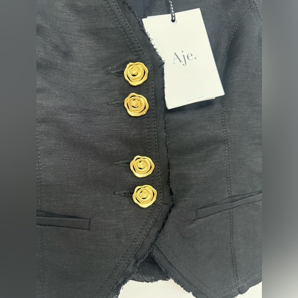 AJE.
PRIMROSE TAILORED VEST (BLACK) - Picture 8 of 10
